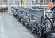 Frequency inverter for high-efficiency conveyor technology applications