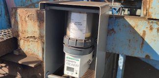 Automatic lubricators and Arcanol grease ensure conveyor motor bearings run reliably at opencast mine